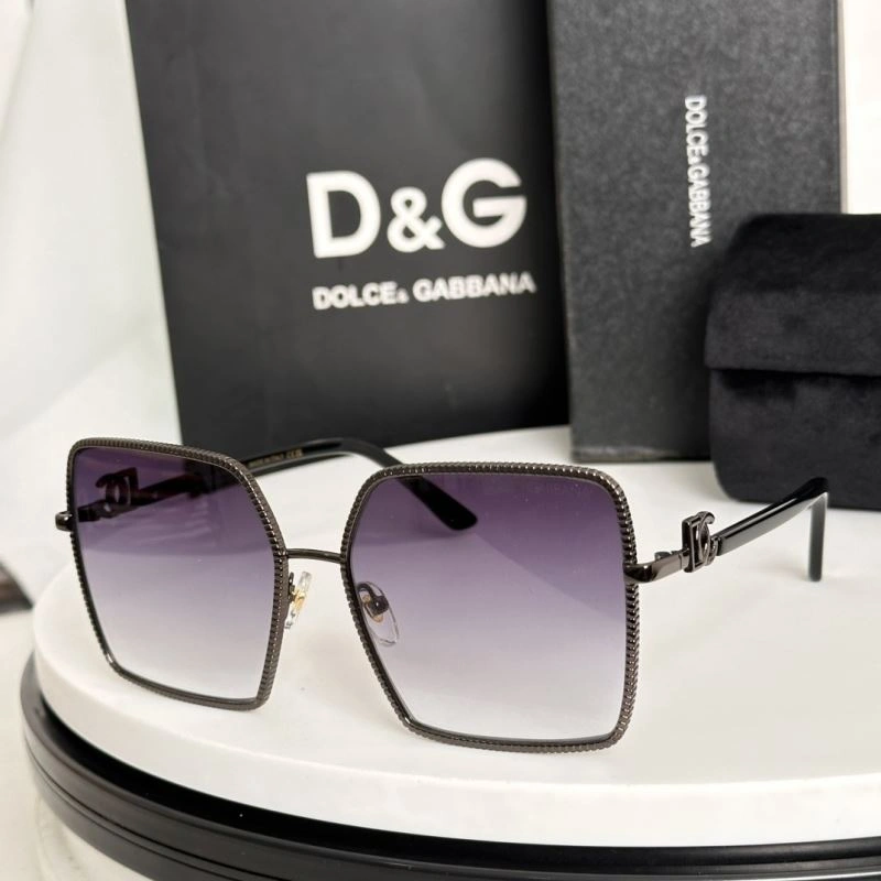 Dolce Gabbana Sunglasses Comfortable 279186