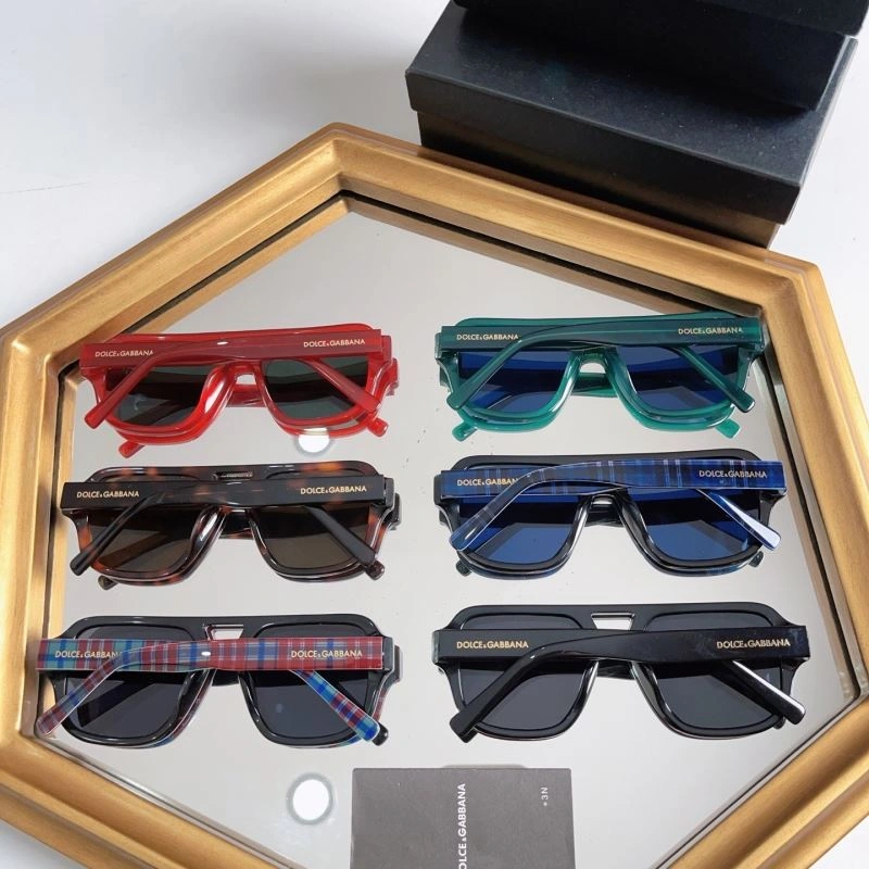 Practical Dolce Gabbana Sunglasses 279170
