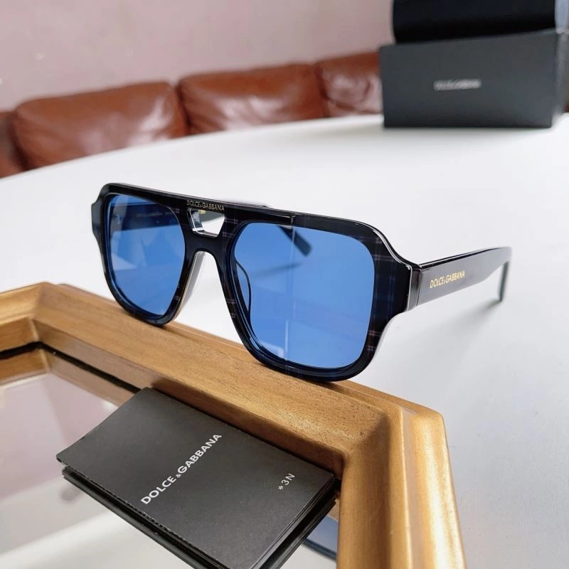 Practical Dolce Gabbana Sunglasses 279170