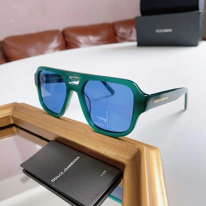 Practical Dolce Gabbana Sunglasses 279170