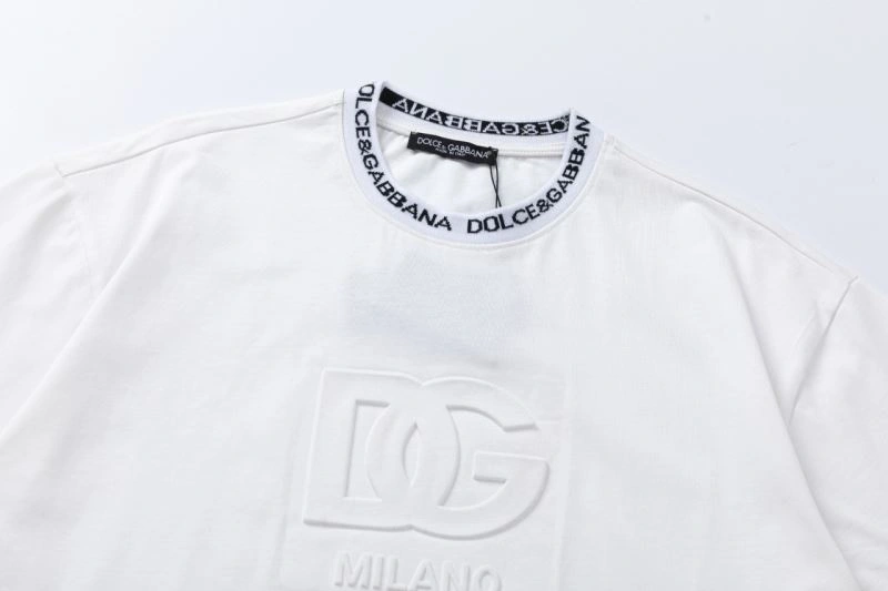 Sleek Dolce Gabbana T-Shirts 120225