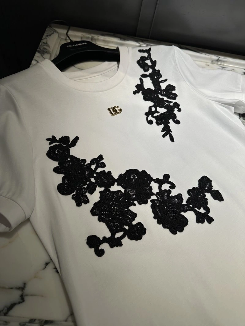 Fashionable Dolce Gabbana T-Shirts 119190