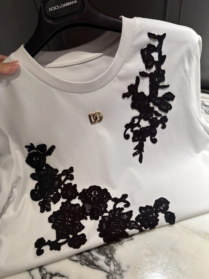 Fashionable Dolce Gabbana T-Shirts 119190