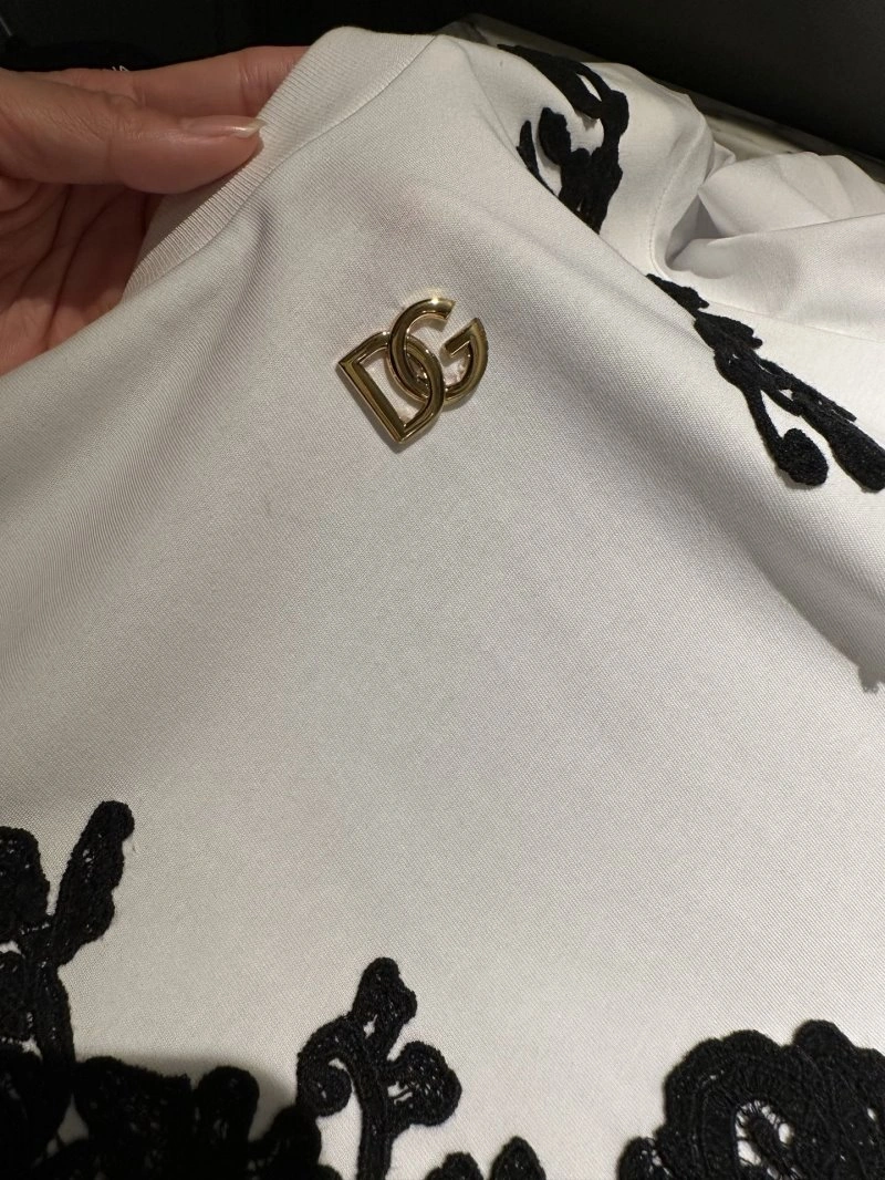 Fashionable Dolce Gabbana T-Shirts 119190