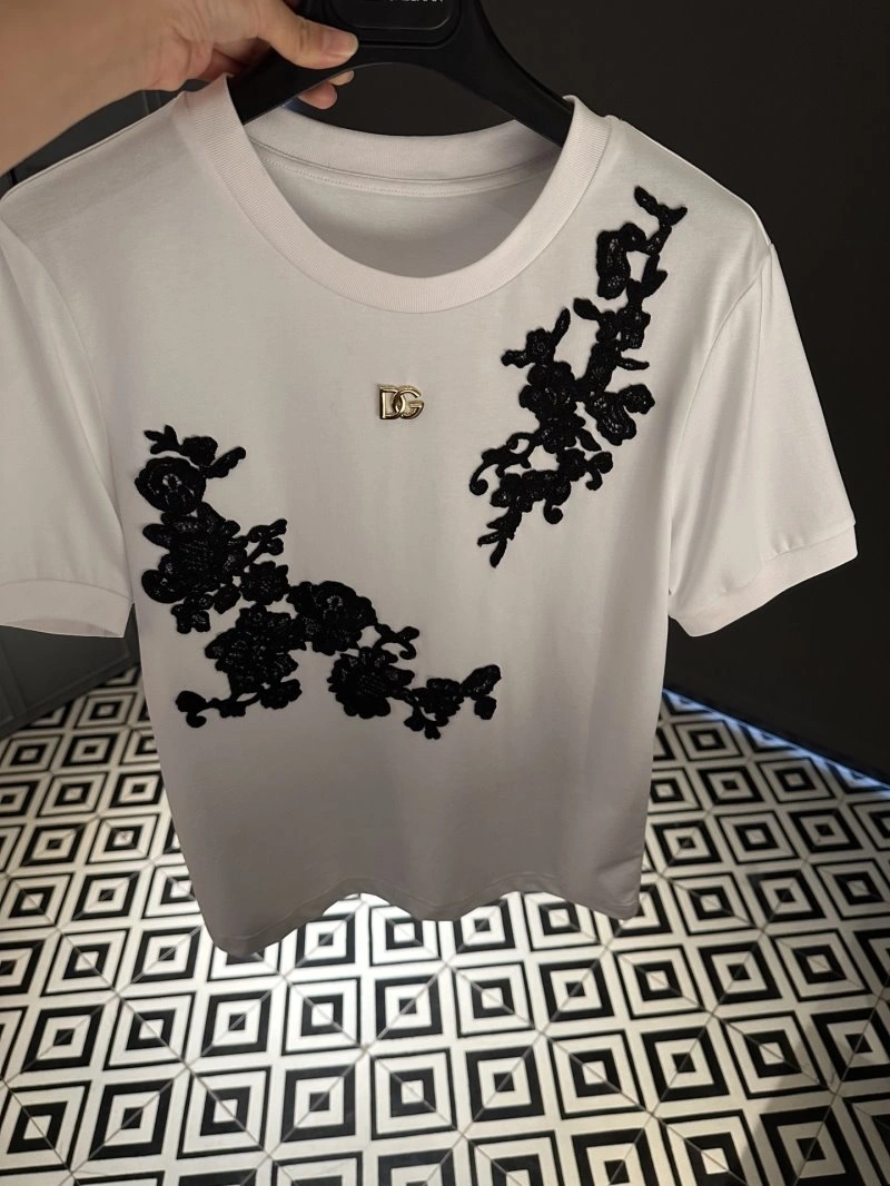 Fashionable Dolce Gabbana T-Shirts 119190