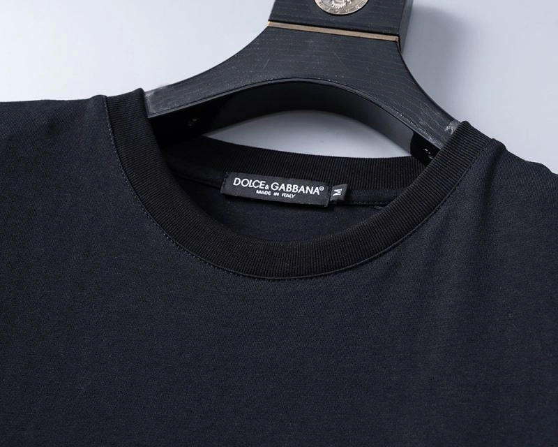 Fashionable Dolce Gabbana T-Shirts 120228