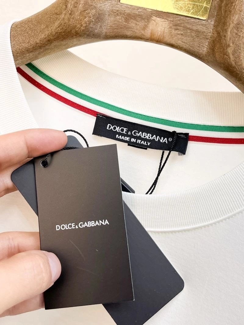 WellDesigned Dolce Gabbana T-Shirts 120014