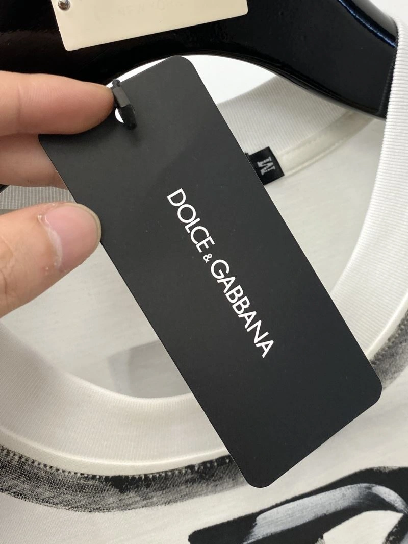 Effortless Dolce Gabbana T-Shirts 119911