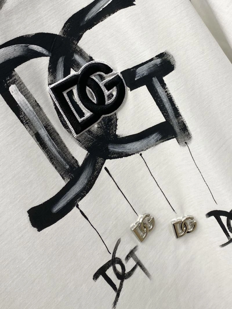 Effortless Dolce Gabbana T-Shirts 119911