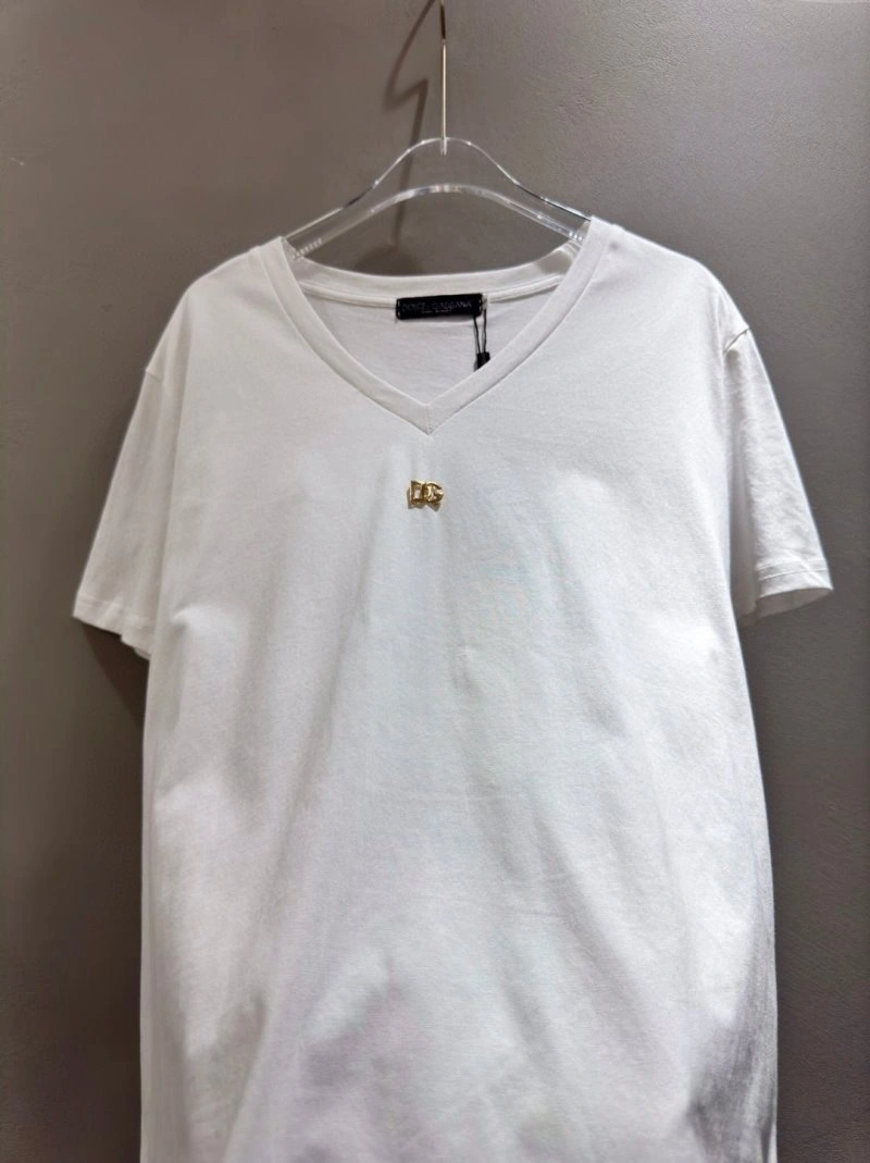 Sleek Dolce Gabbana T-Shirts 119208