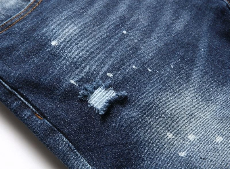 Trendsetting Dsquared2 Jeans 120301