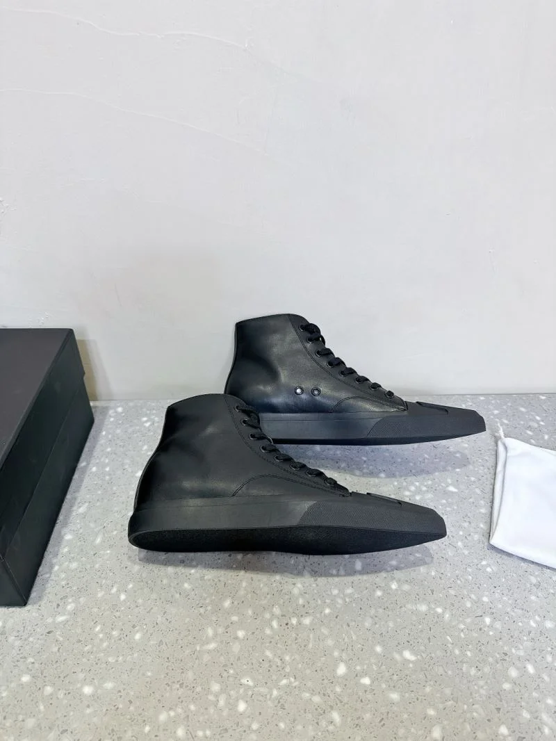 Supportive Dymonlatry Shoes 10115