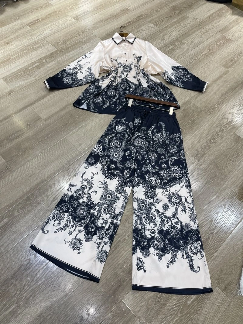 Ermenegildo Zegna Long Suits GoAnywhere 151805