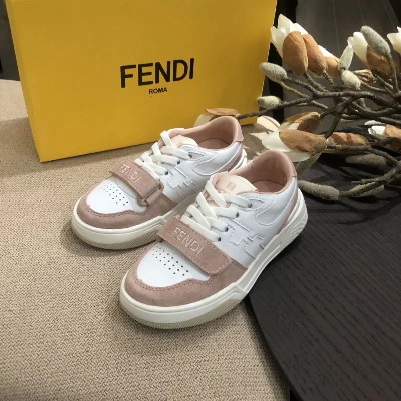 Trendy FENDI SHOES 29779