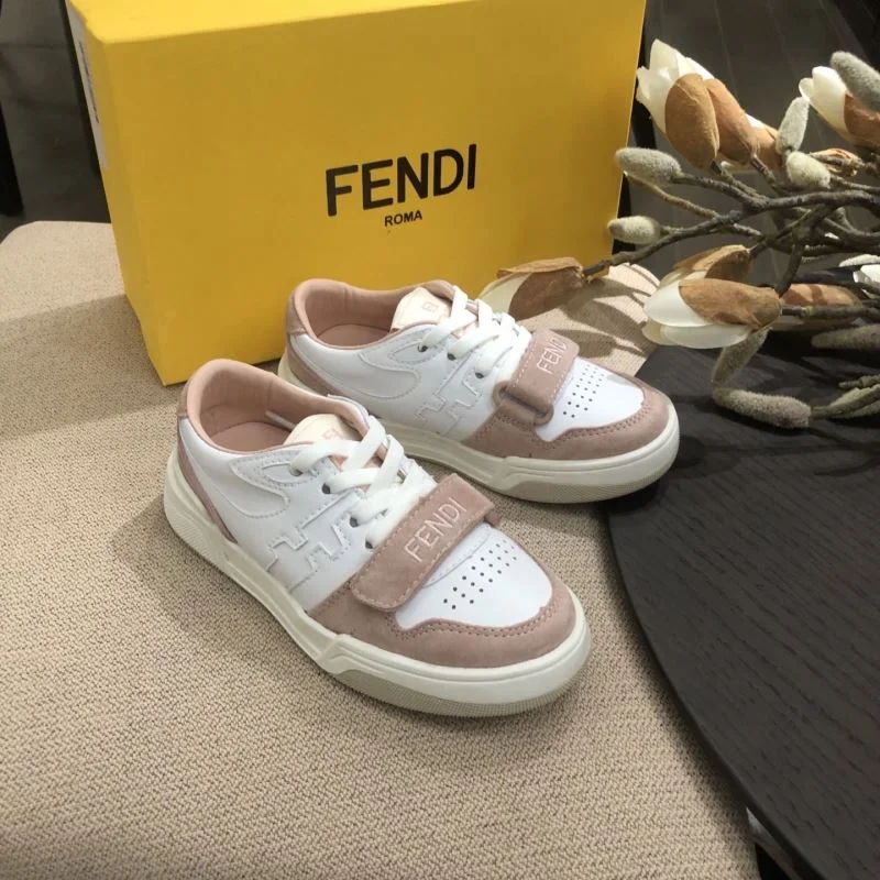 Trendy FENDI SHOES 29779