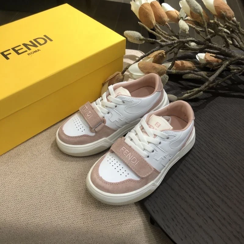 Trendy FENDI SHOES 29779