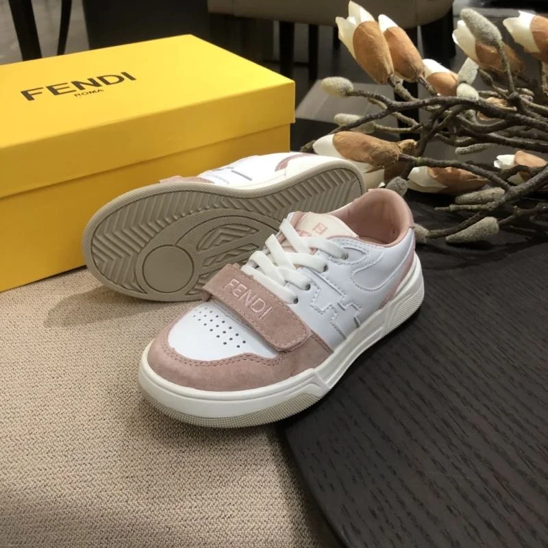 Trendy FENDI SHOES 29779