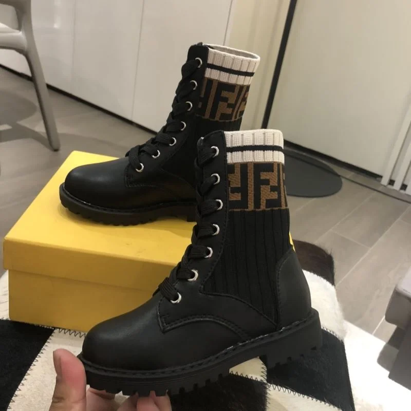 Minimalist FENDI SHOES 29760