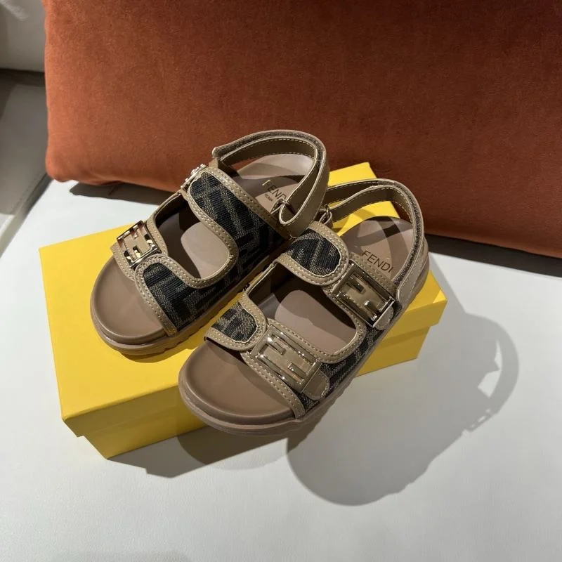 Casual FENDI SHOES 29769