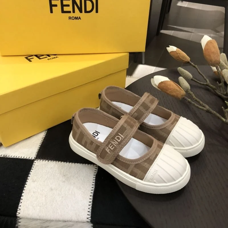 FENDI SHOES Cozy 29757