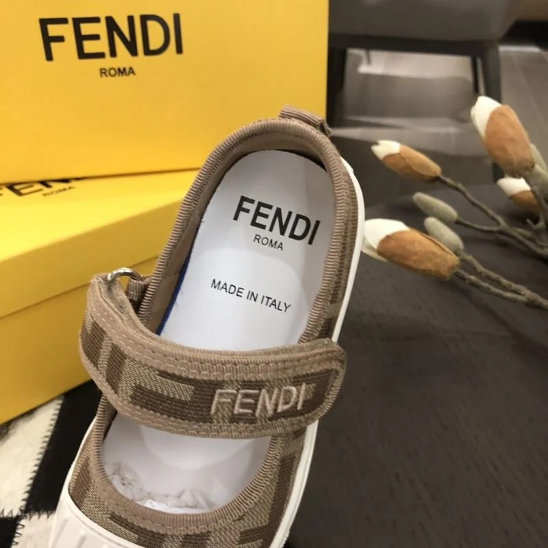 FENDI SHOES Cozy 29757