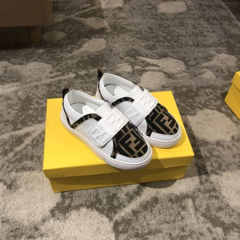 FENDI SHOES Premium 30205