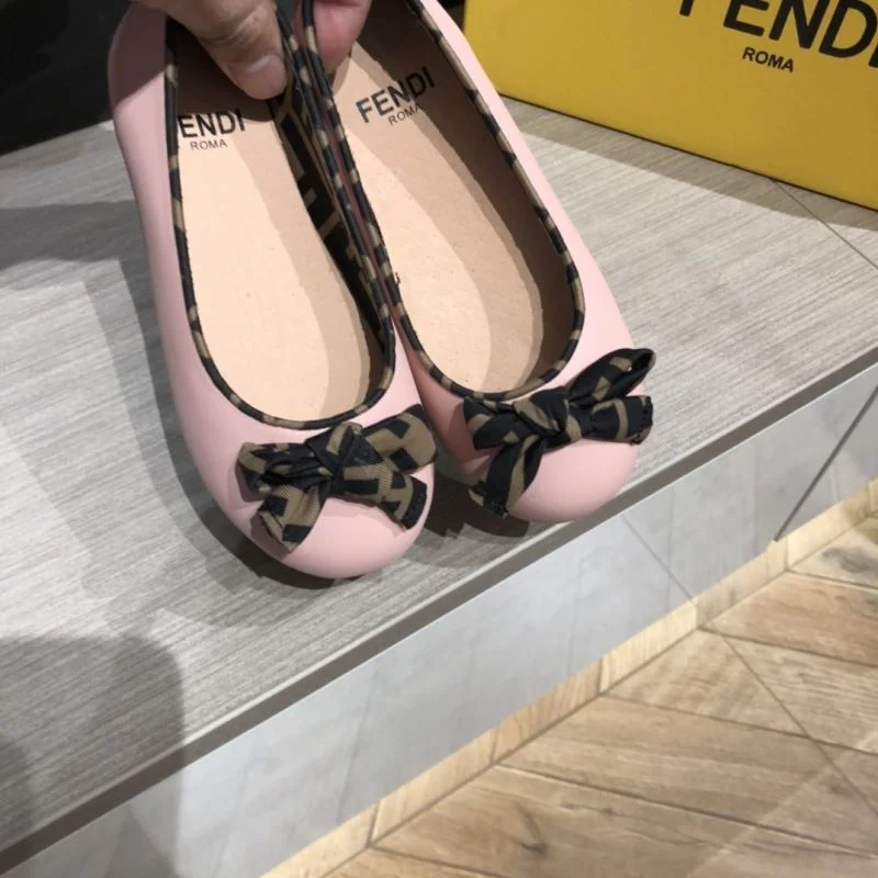 FENDI SHOES Lightweight 30072