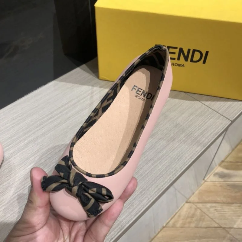 FENDI SHOES Lightweight 30072