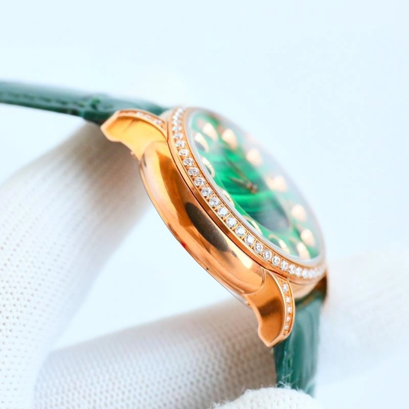 Modern FENDI Watches 182161