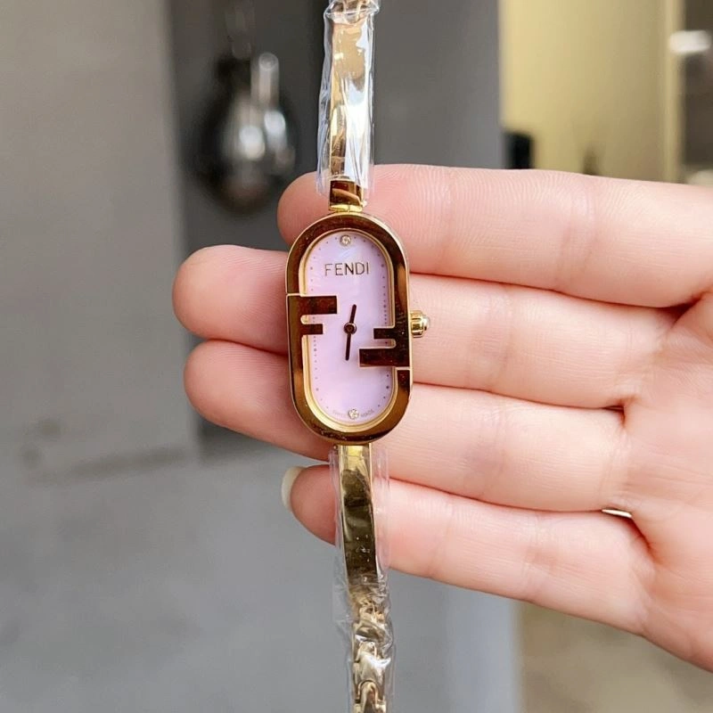 Sporty FENDI Watches 182187