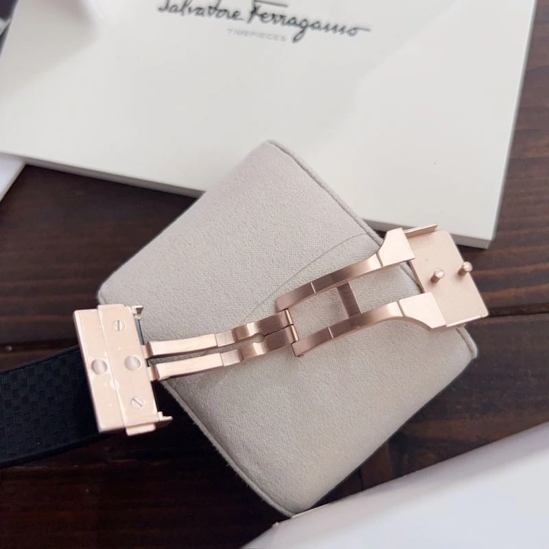 ComfortFit FERRAGAMO Watches 182371