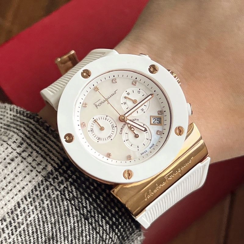 WellDesigned FERRAGAMO Watches 182377