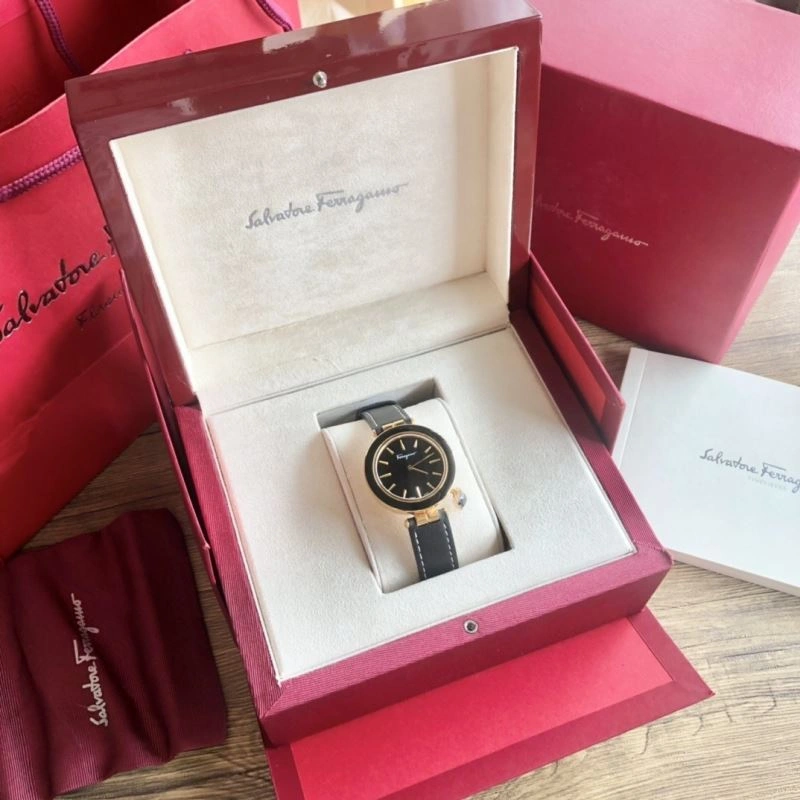 FERRAGAMO Watches Popular 182370
