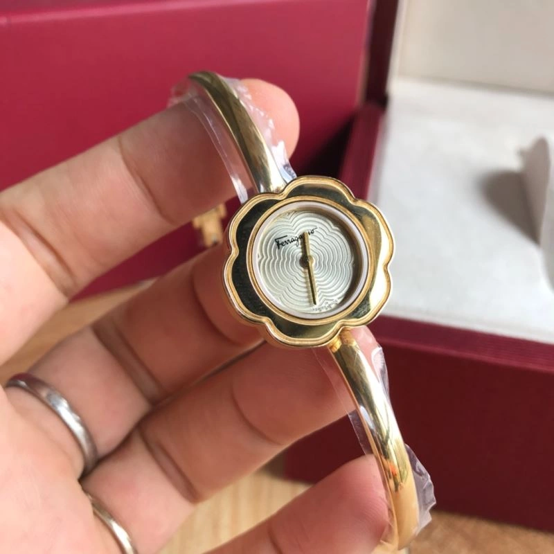 FERRAGAMO Watches WeatherProof 182355