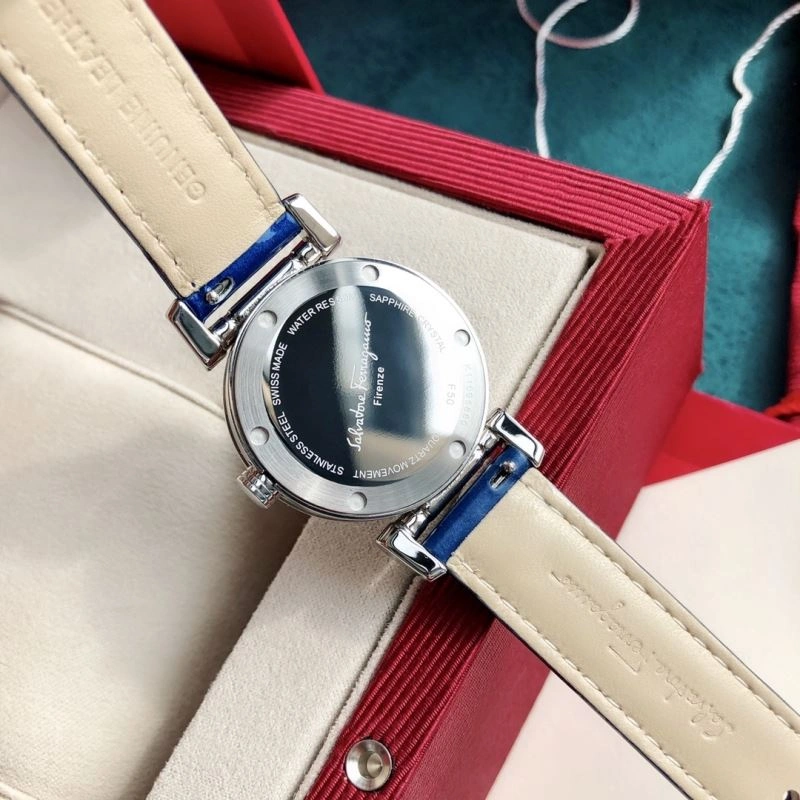 FERRAGAMO Watches Durable 182357