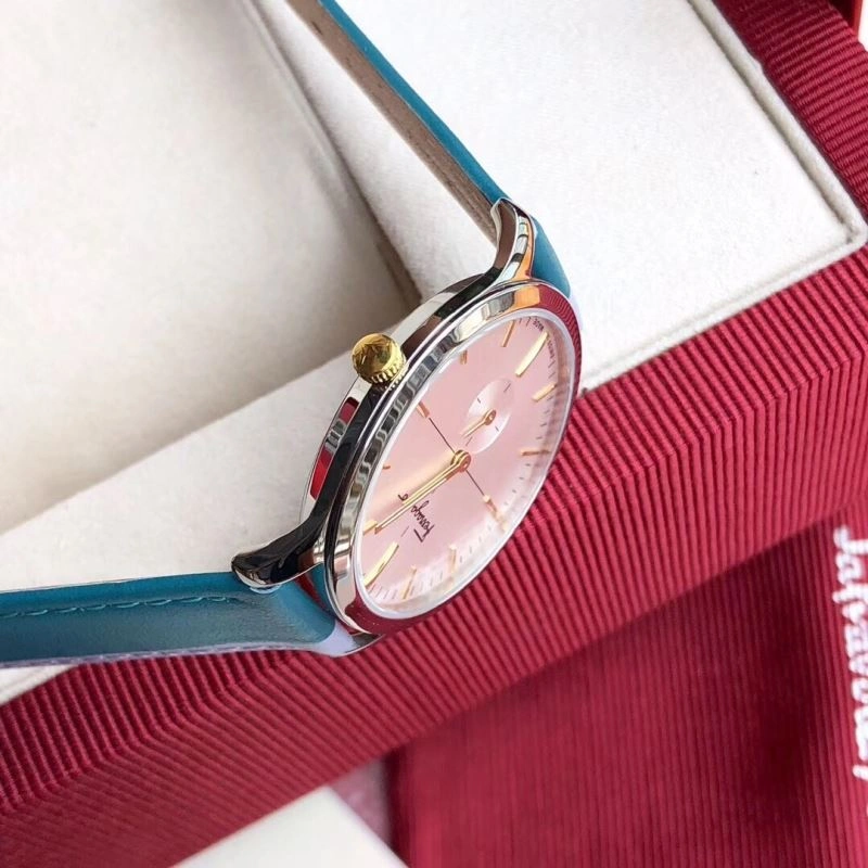 Vibrant FERRAGAMO Watches 182349