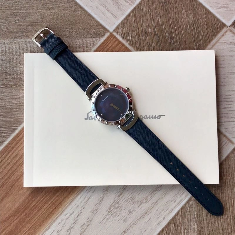 Durable FERRAGAMO Watches 182340