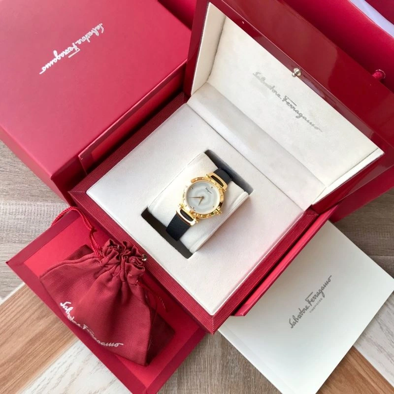 Sleek FERRAGAMO Watches 182334
