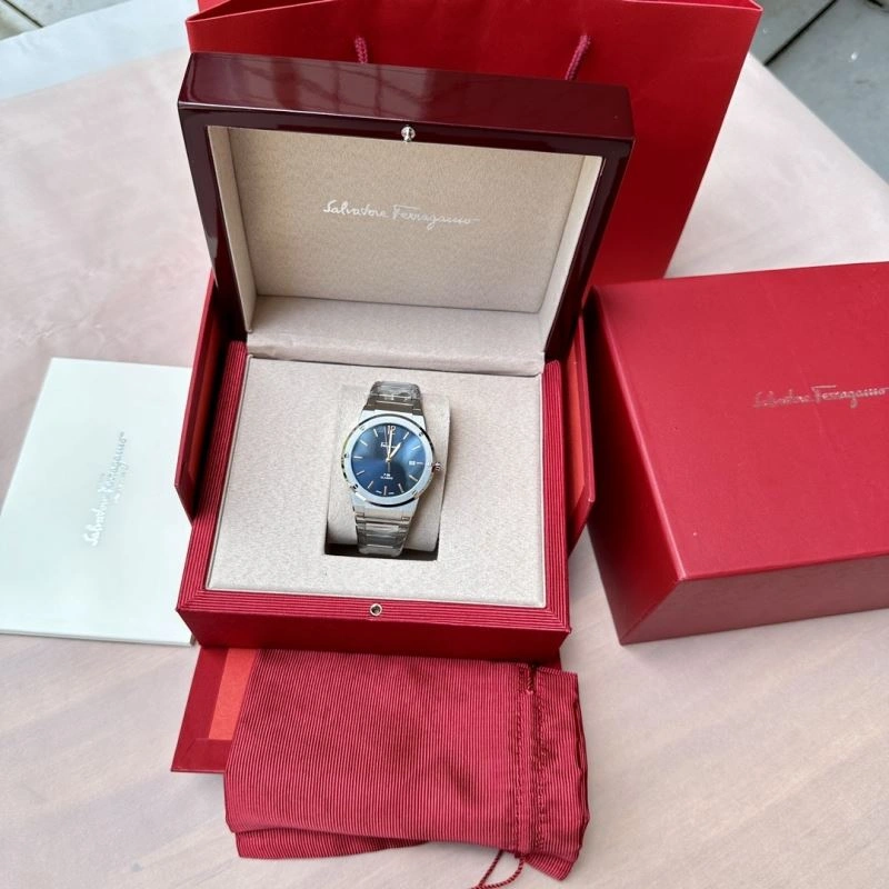 FERRAGAMO Watches Flexible 182335