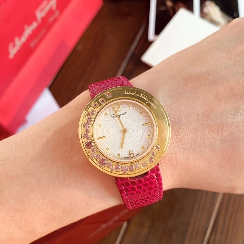 Timeless FERRAGAMO Watches 182305