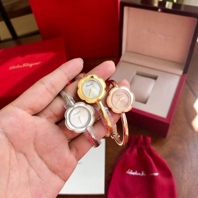 Versatile FERRAGAMO Watches 182302
