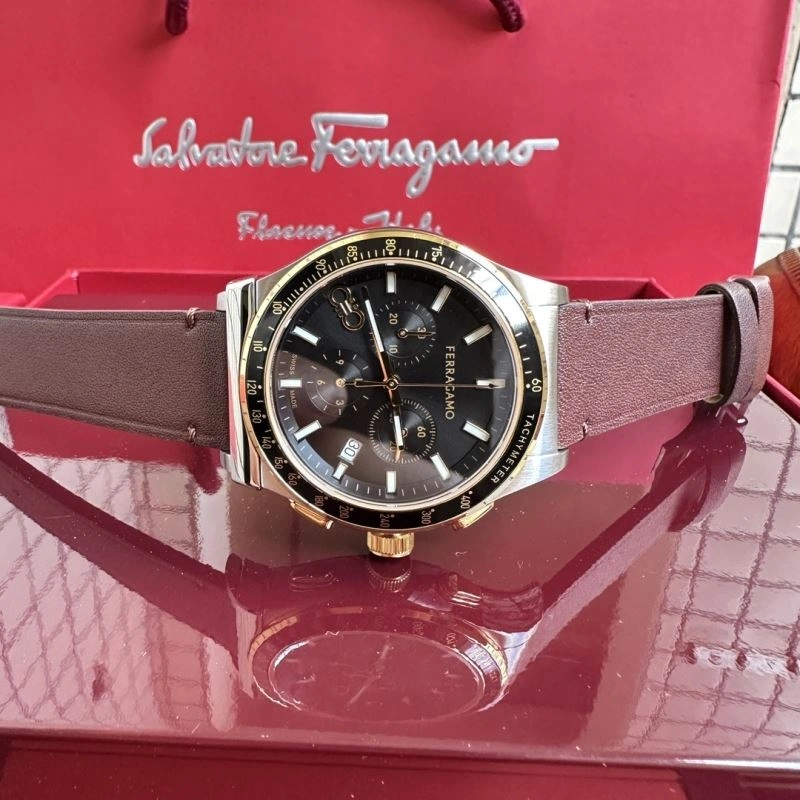 FERRAGAMO Watches Trendy 182287