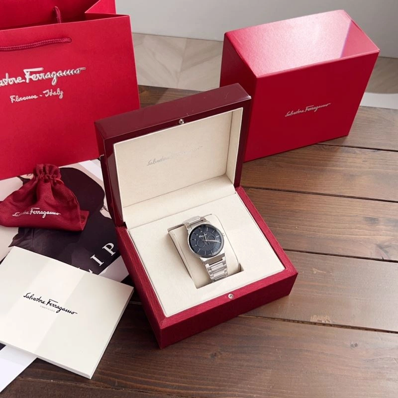 FERRAGAMO Watches SmartChoice 182270
