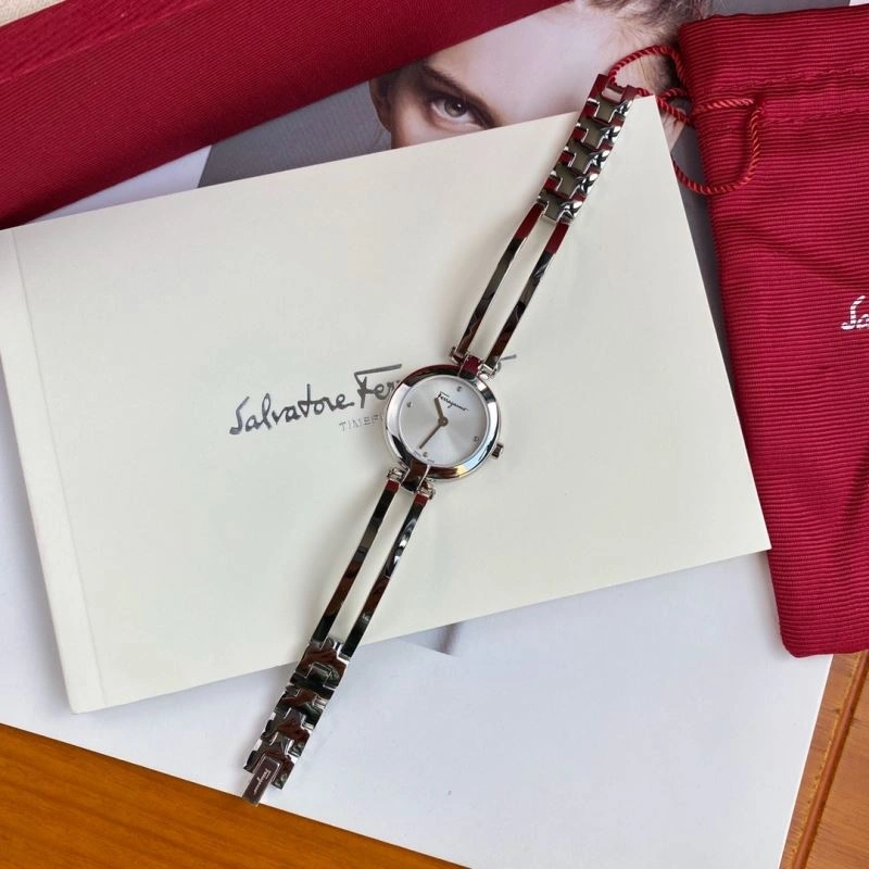 UrbanStyle FERRAGAMO Watches 182268