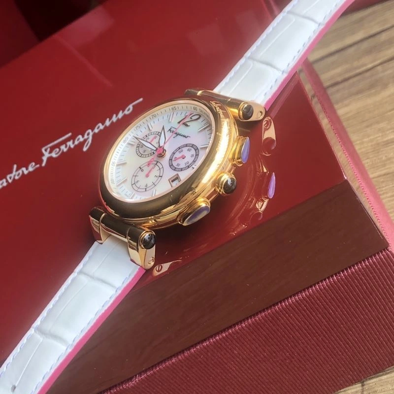 TimelessDesign FERRAGAMO Watches 182258