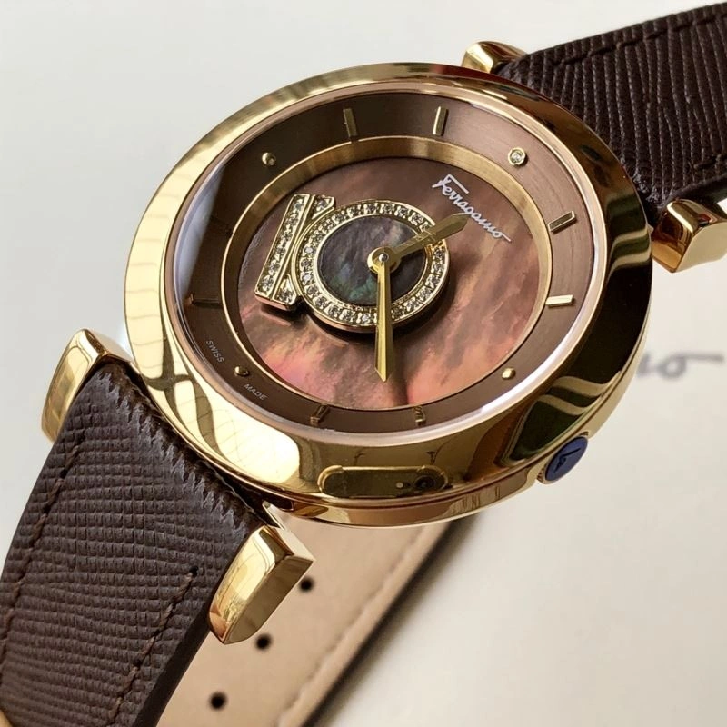 FERRAGAMO Watches Original 182251