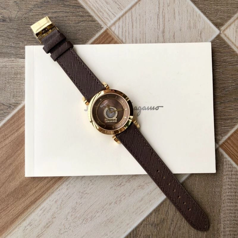 FERRAGAMO Watches Original 182251