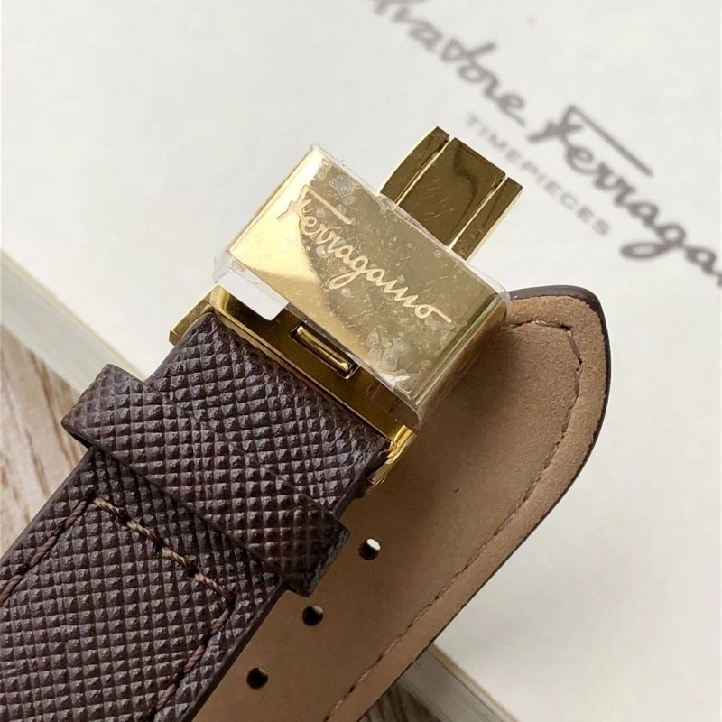 FERRAGAMO Watches Original 182251