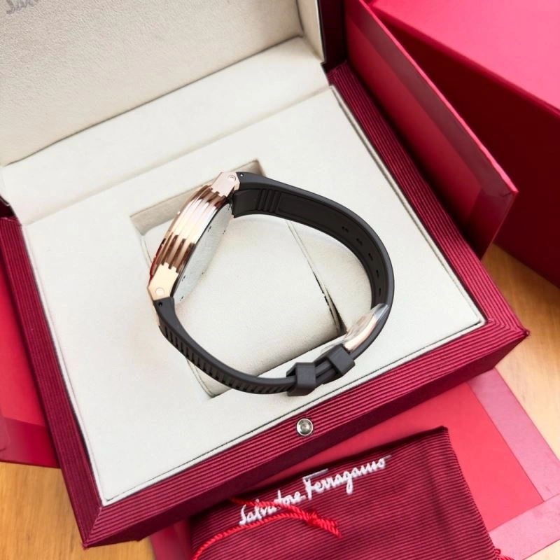 DailyWear FERRAGAMO Watches 182239