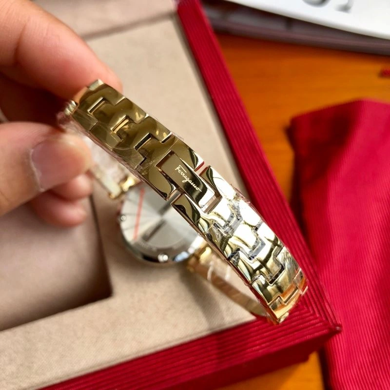 Sporty FERRAGAMO Watches 182221